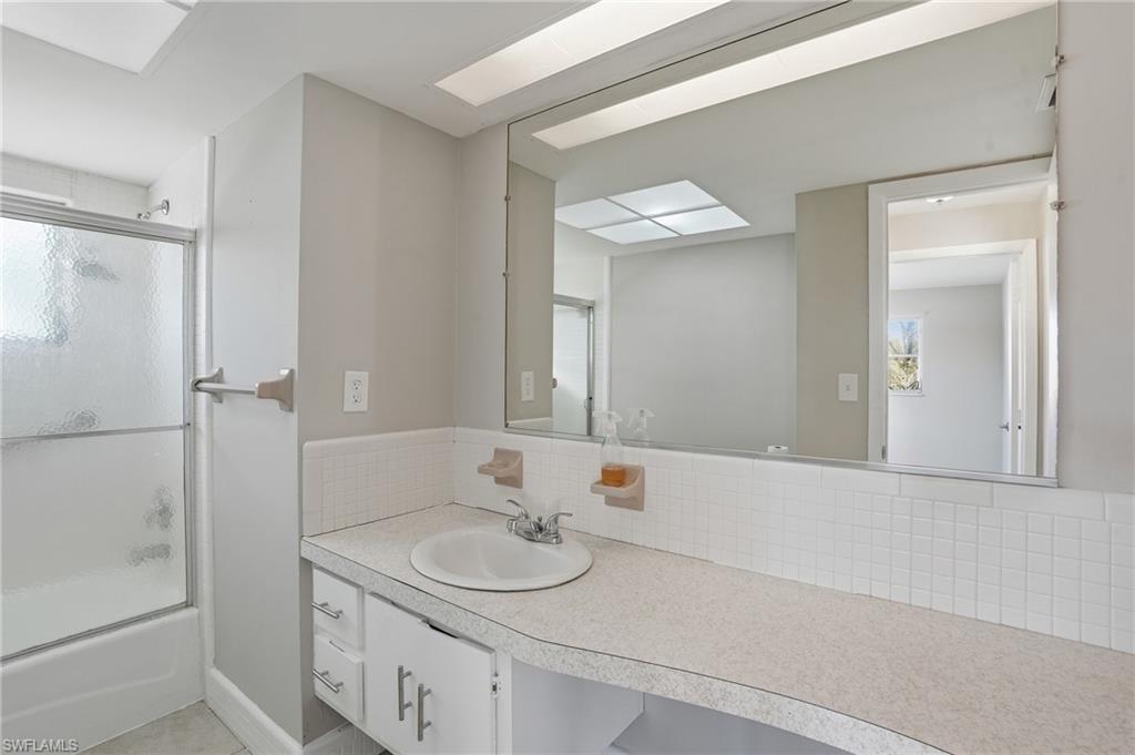 312 Hollywood St Property Photo 31