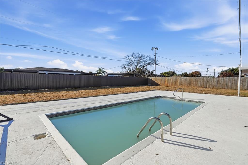 312 Hollywood St Property Photo 35
