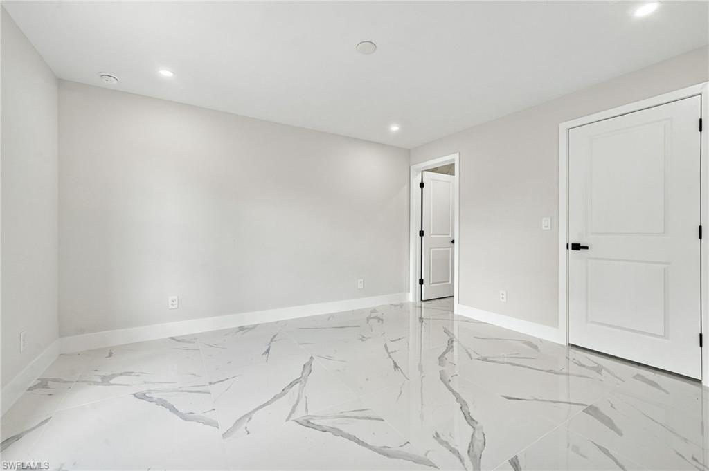 707 Sawyer St Property Photo 26