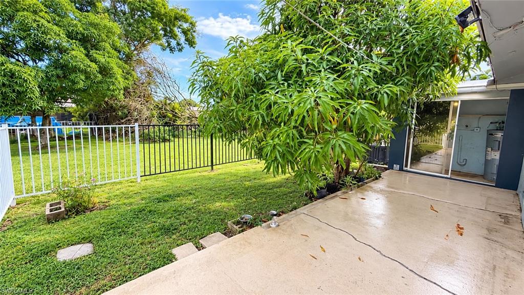 5254 Coronado Pkwy Property Photo 8