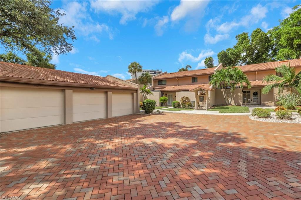 4611 S Landings Dr Property Photo 35