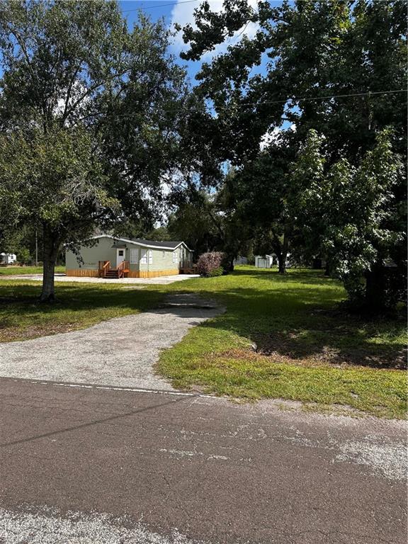 131 Oak Dr Property Photo 3