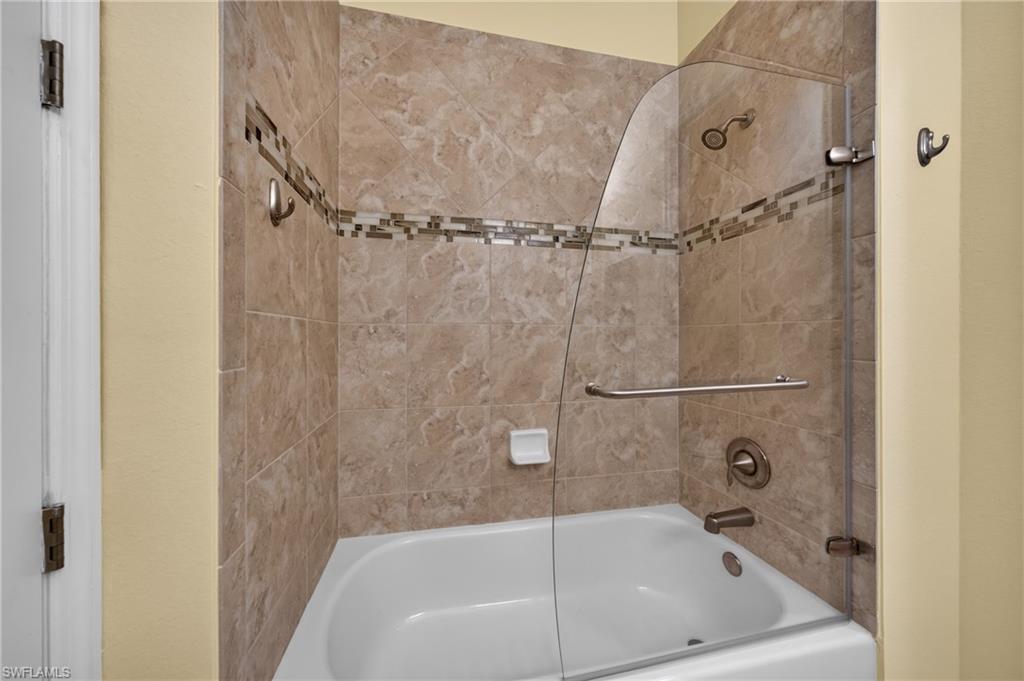 221 Shadroe Cove Cir 1303 Property Photo 33