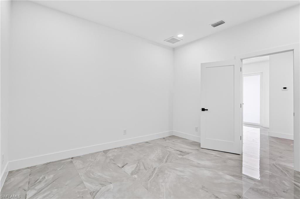 2117 Leda Ave S Property Photo 40