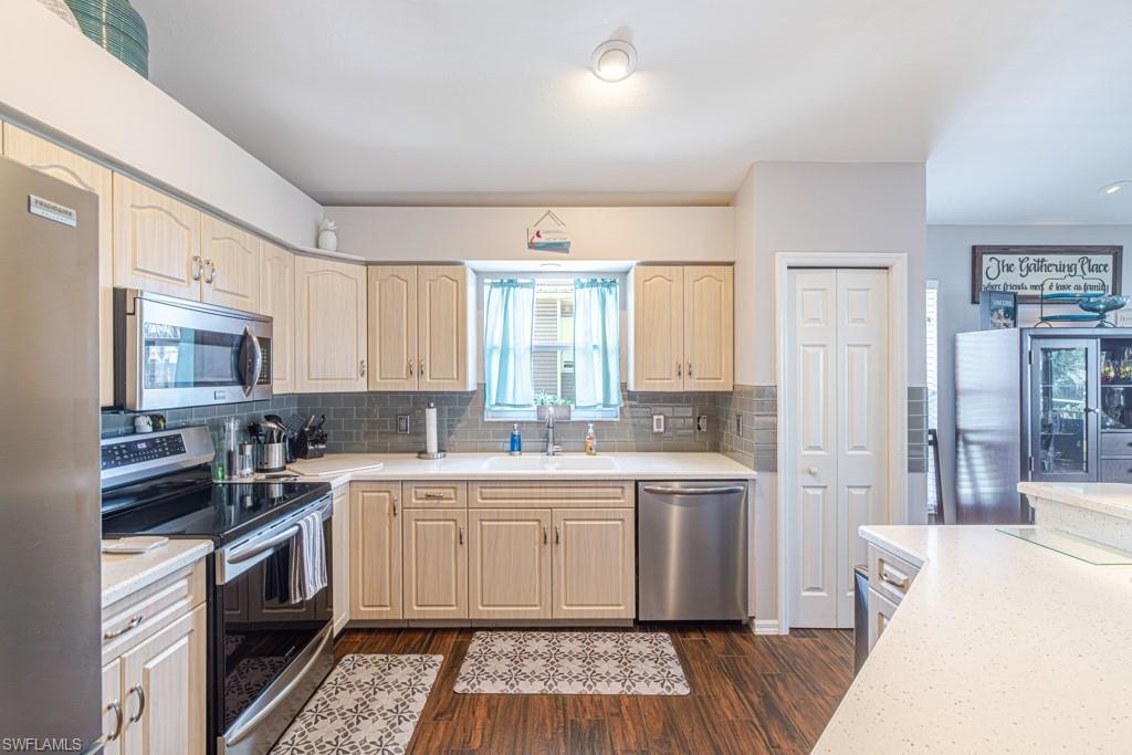 18110 Parkridge Ct Property Photo 6