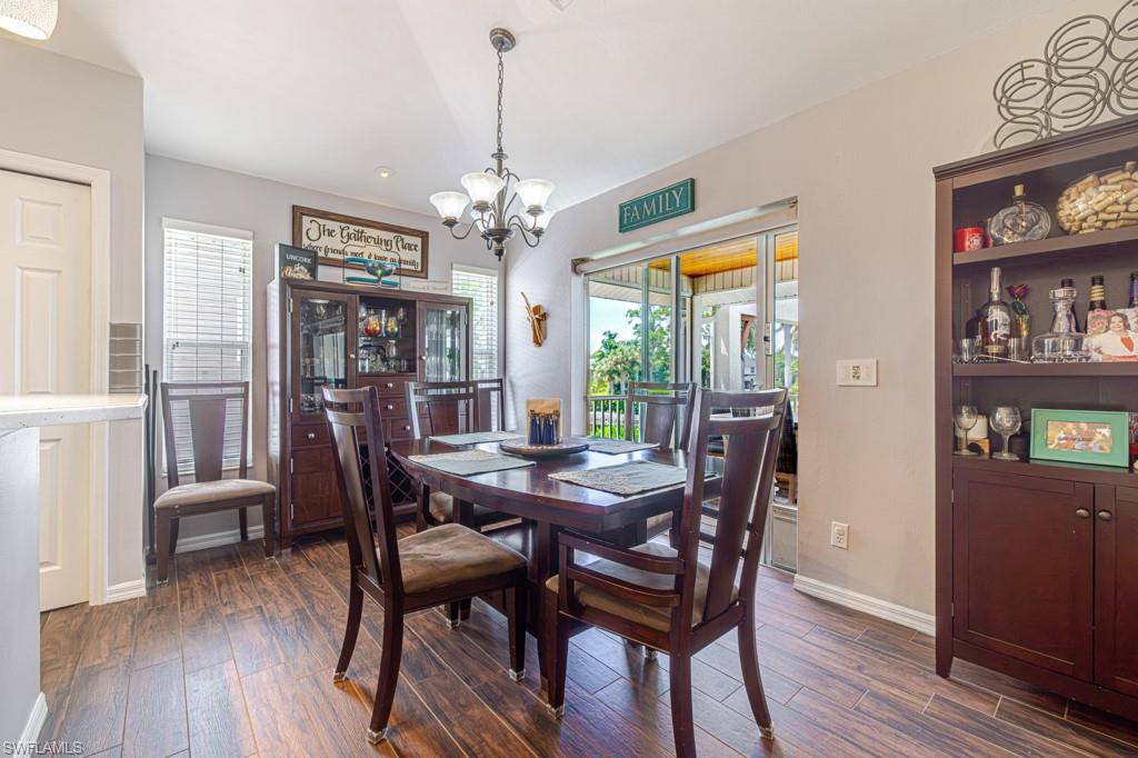 18110 Parkridge Ct Property Photo 8