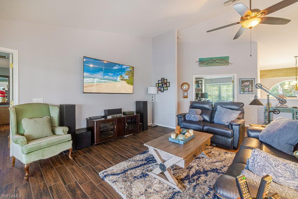 18110 Parkridge Ct Property Photo 12