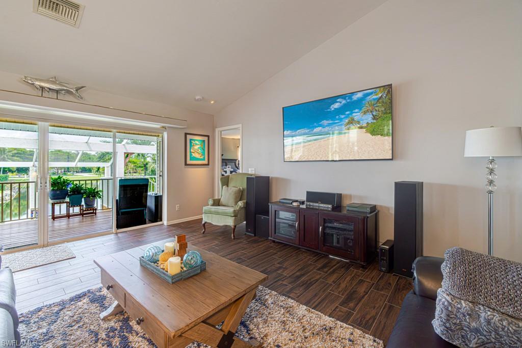 18110 Parkridge Ct Property Photo 13