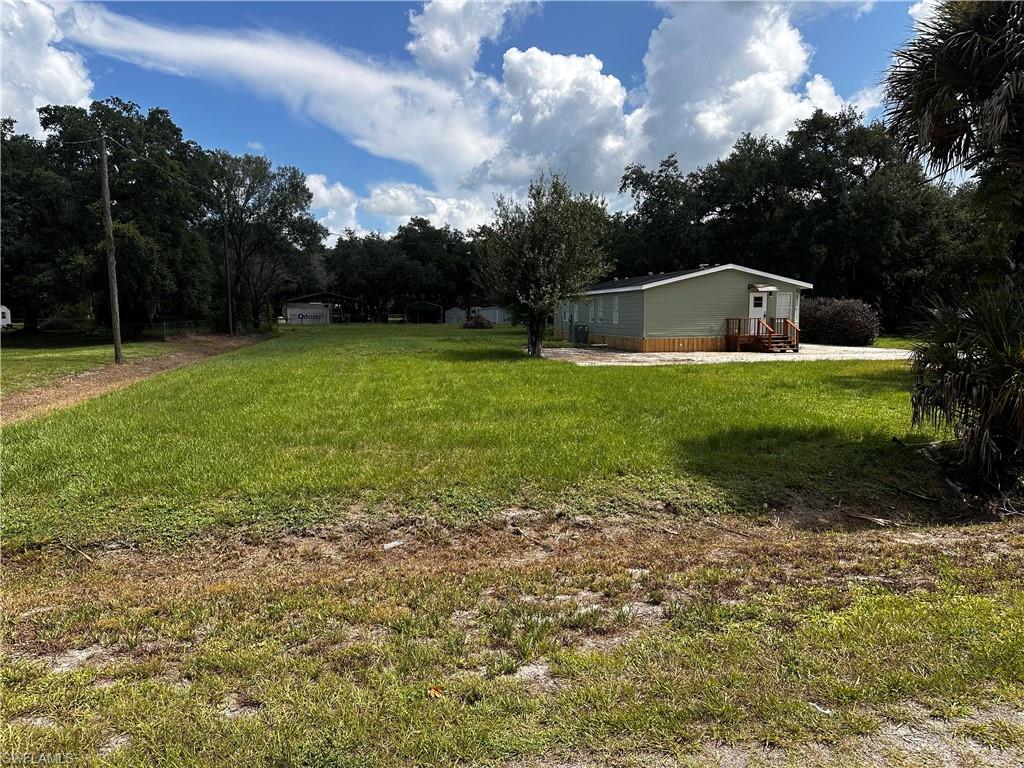 131 Oak Dr Property Photo 4