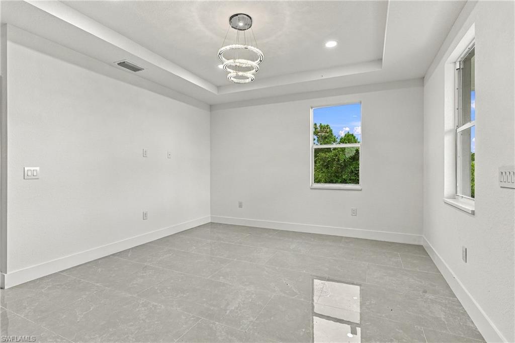3011 54th St W Property Photo 17