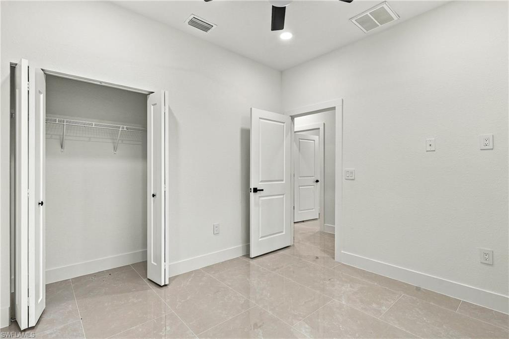 3011 54th St W Property Photo 18