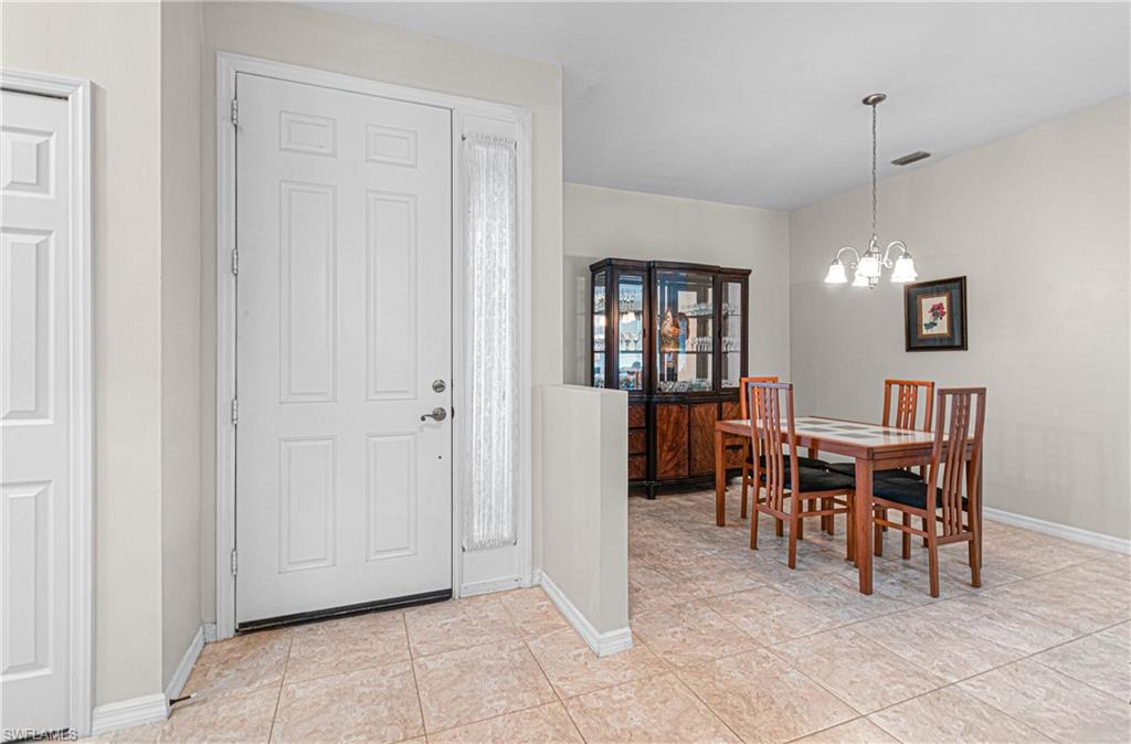 10663 Avila Cir Property Photo 6
