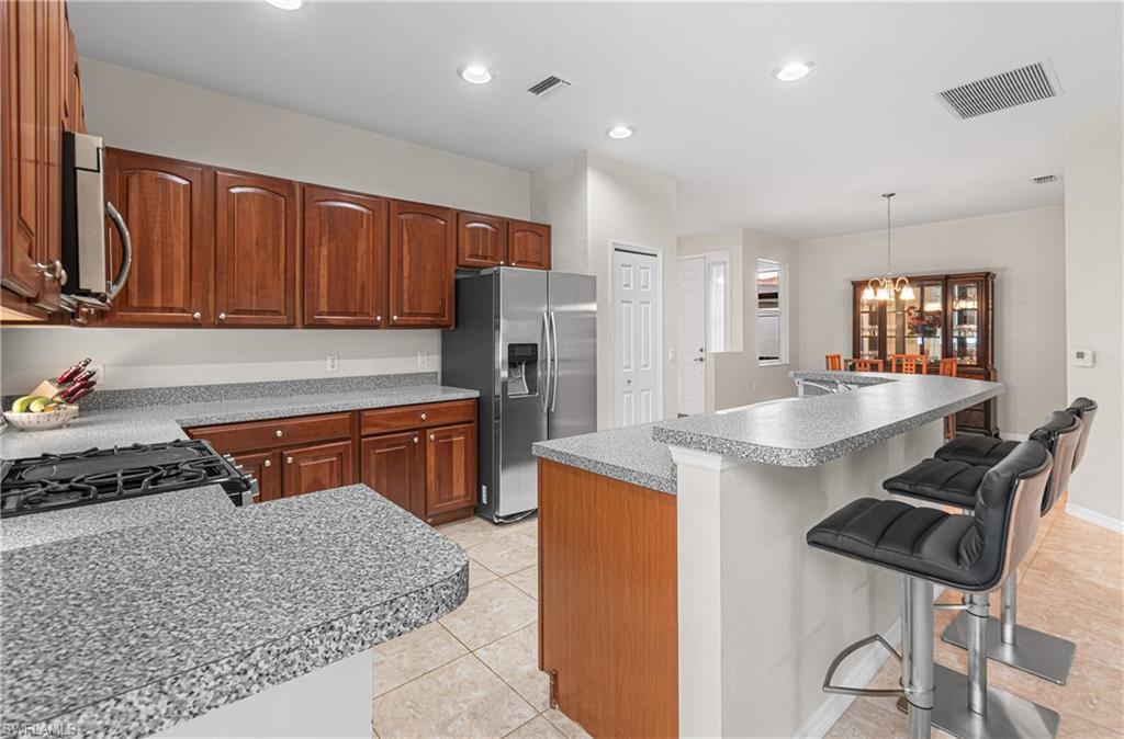 10663 Avila Cir Property Photo 12