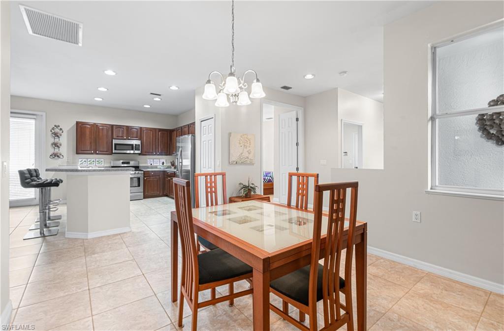 10663 Avila Cir Property Photo 19