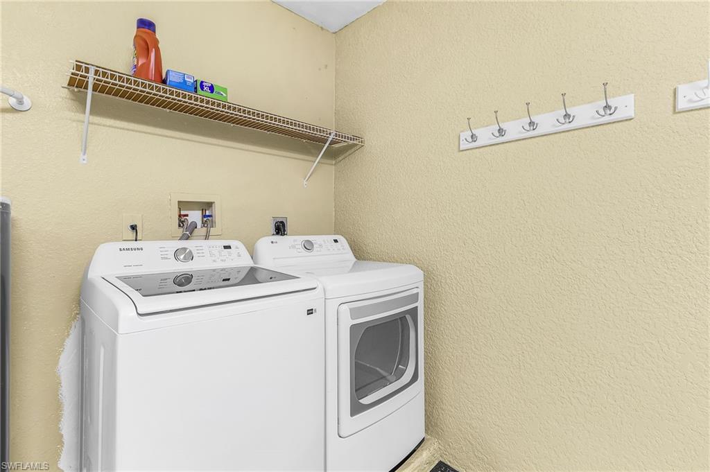 8614 Athena Ct Property Photo 18