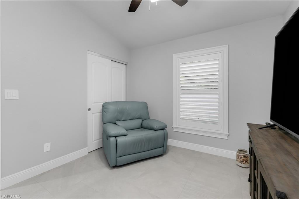 1056 Cazenovia St Property Photo 25