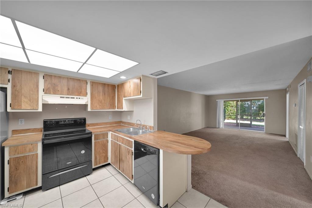 839 Sw 48th Ter 108 Property Photo 3