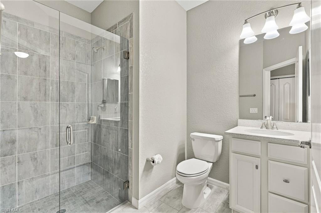 10081 Avalon Lake Cir Property Photo 16