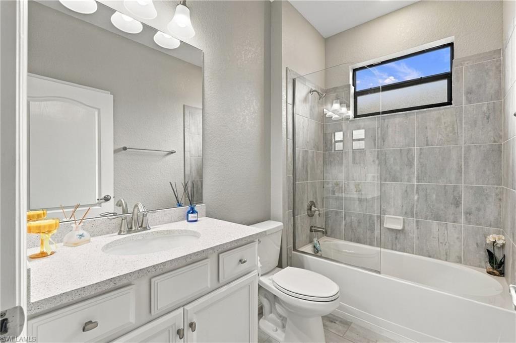 10081 Avalon Lake Cir Property Photo 19