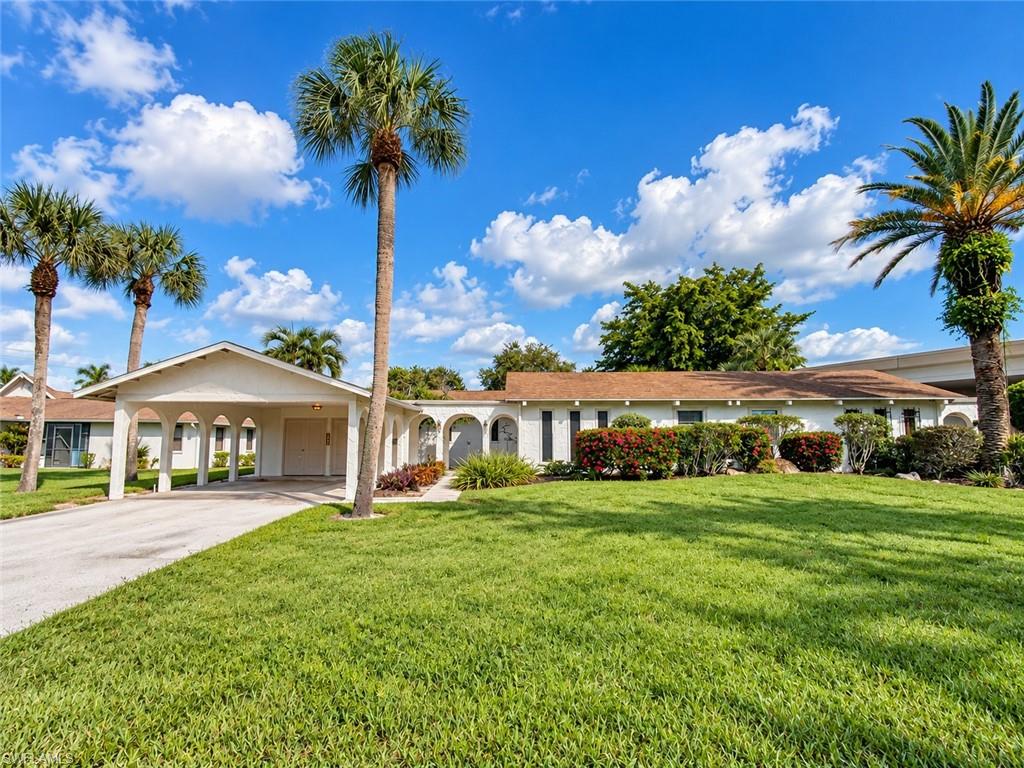 4272 Island Cir B Property Photo 1
