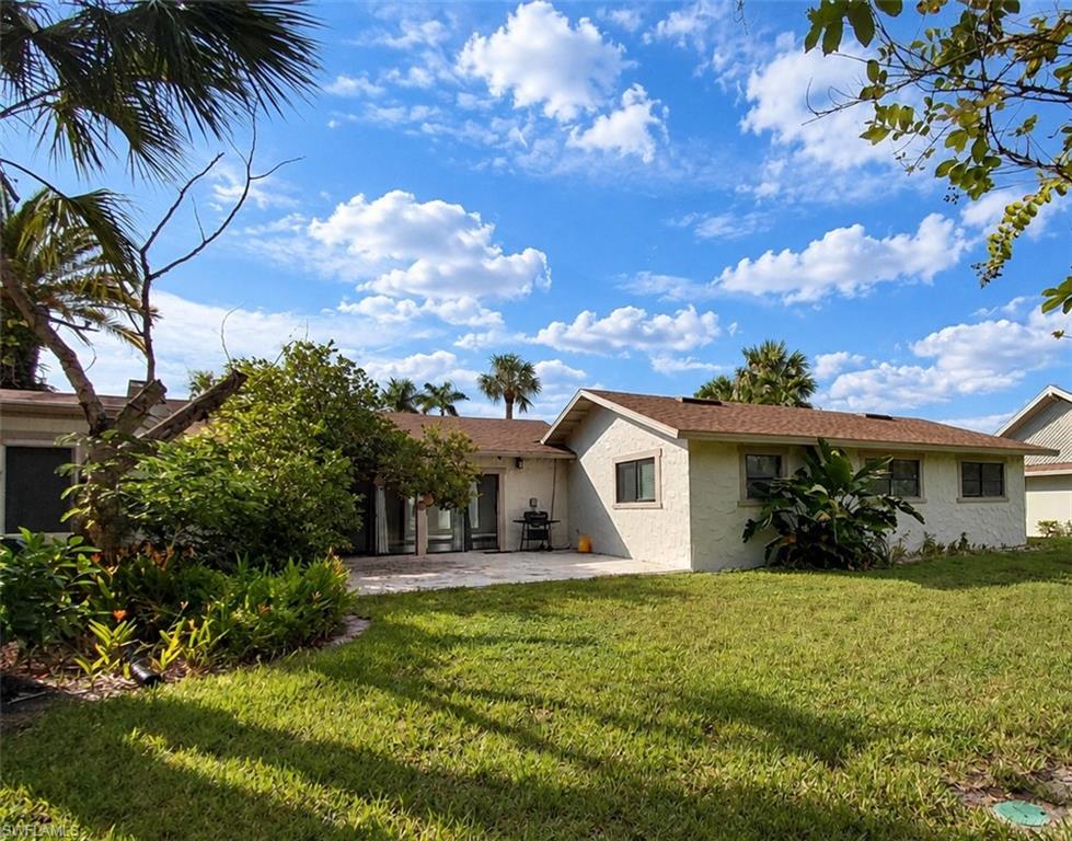 4272 Island Cir B Property Photo 26