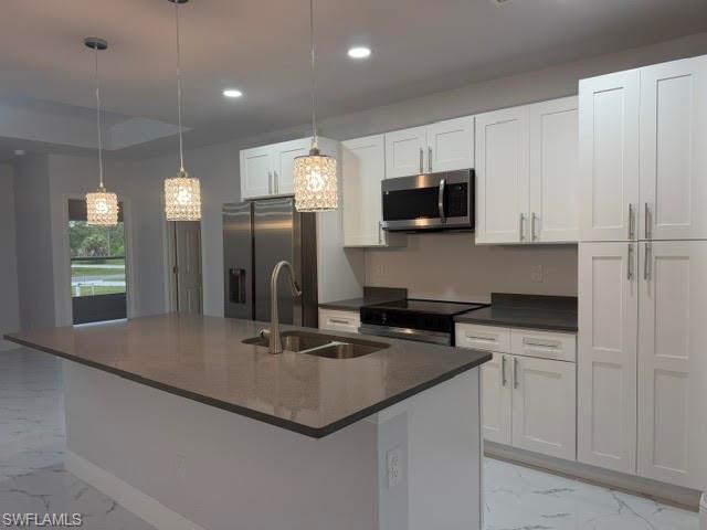 746 Eisenhower Blvd Property Photo 5