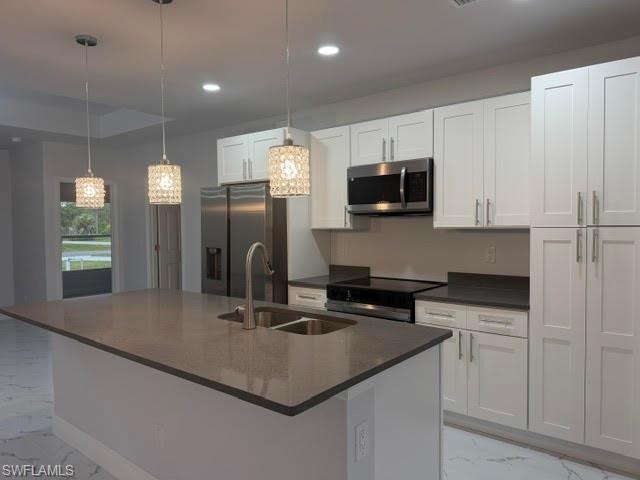 746 Eisenhower Blvd Property Photo 6