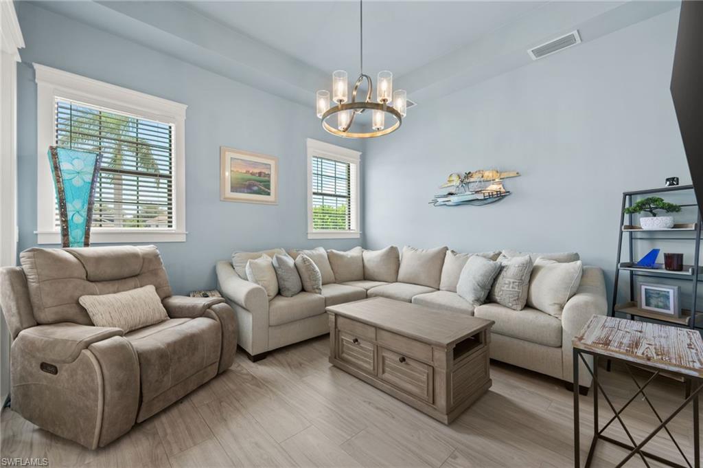 13364 Golden Palms Cir Property Photo 6