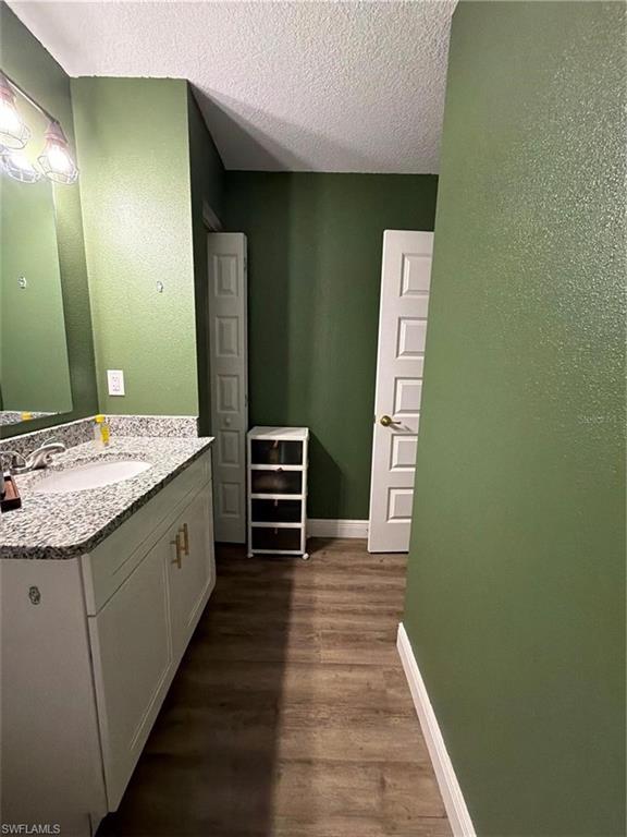 9342/9344 N Peachtree Way Property Photo 23