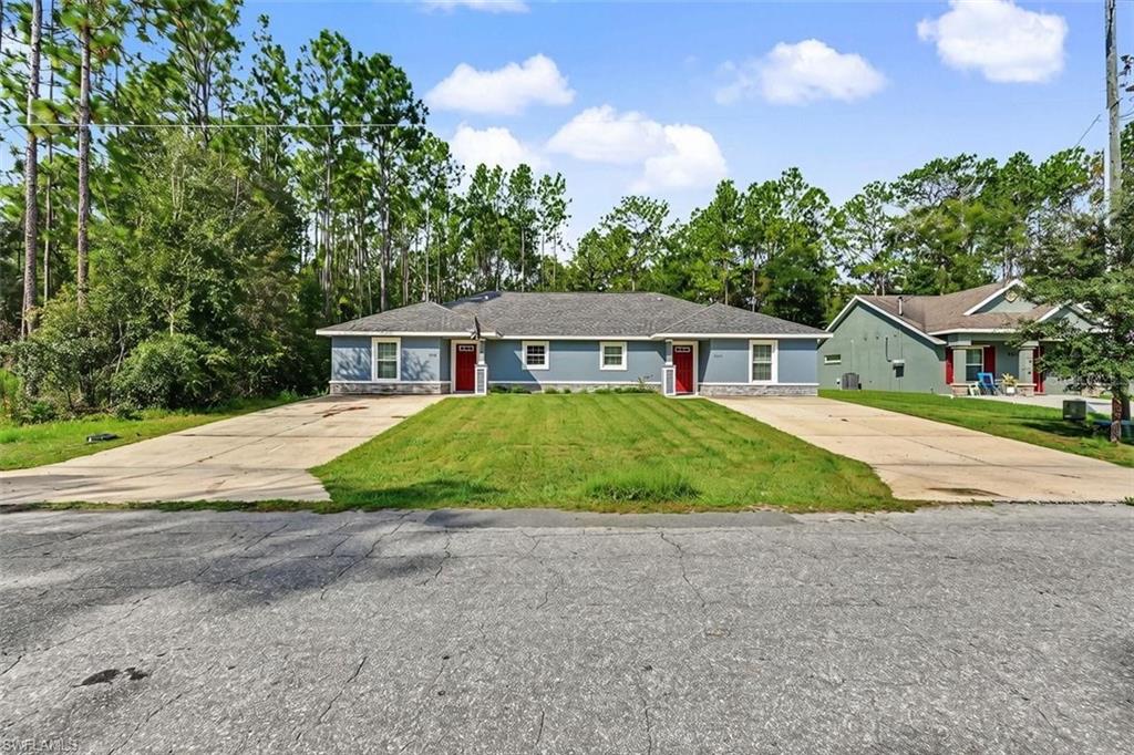 9342/9344 N Peachtree Way Property Photo 38