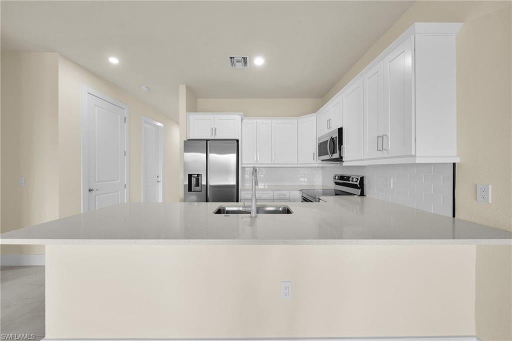 2102 Andalusia Blvd Property Photo 10