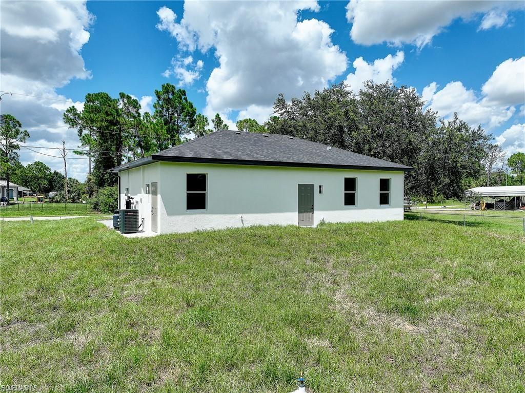 940 Lakeside Dr Property Photo 26