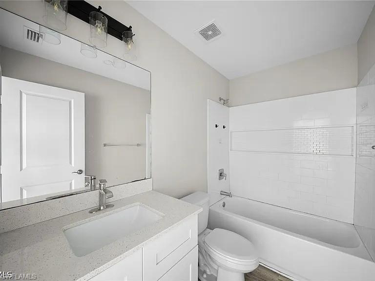 202 Nw 25th Pl Property Photo 6
