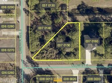 821 Clow St E Property Photo 1