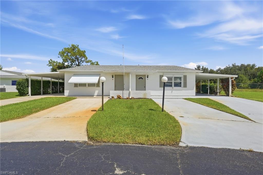 7 Dutch Iris LN Property Photo 1