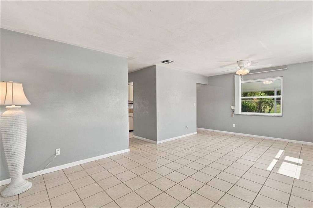 7 Dutch Iris Ln Property Photo 11
