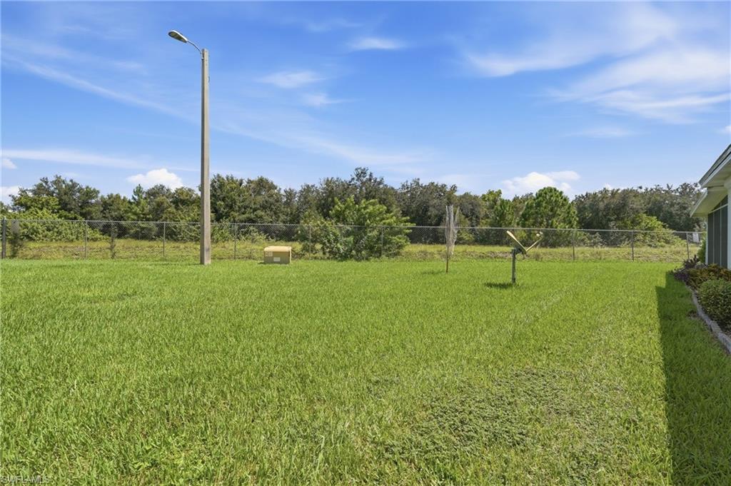7 Dutch Iris Ln Property Photo 30