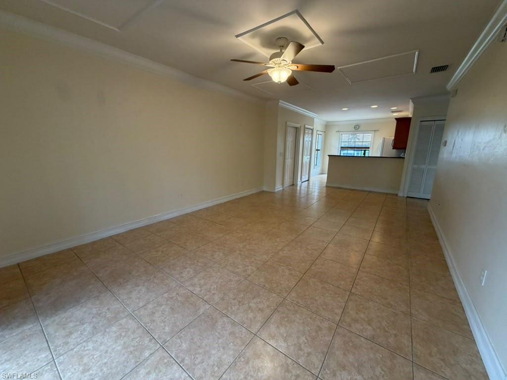 4921 Sw 16th Pl 202 Property Photo 10