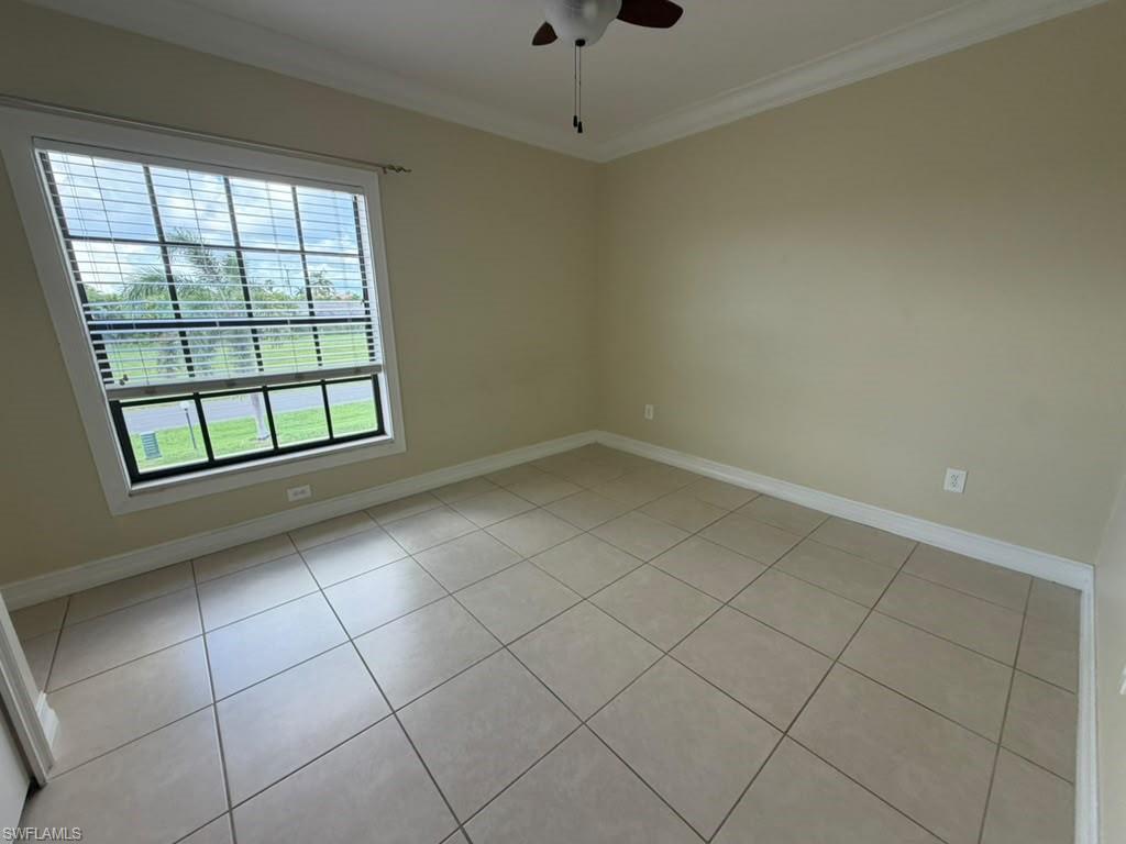 4921 Sw 16th Pl 202 Property Photo 18