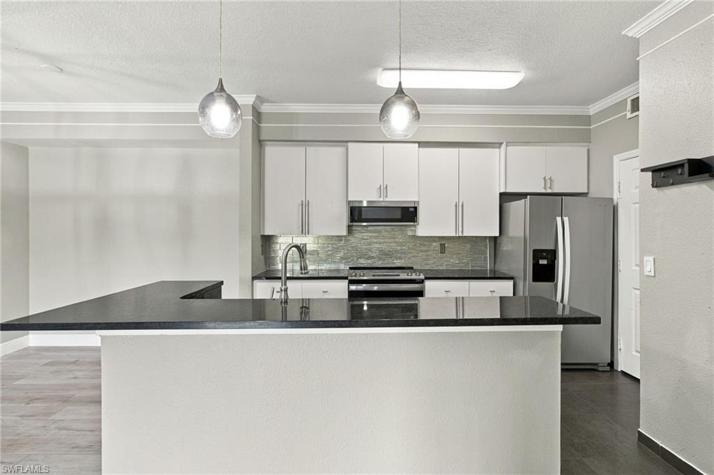 11530 Villa Grand 1115 Property Photo 6