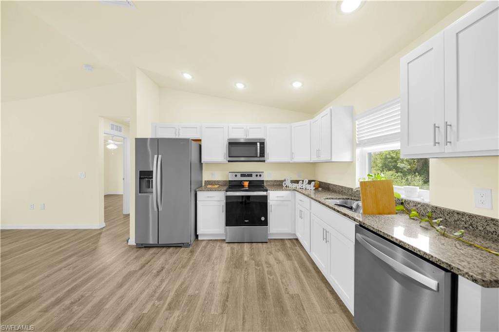 1405 Inwood Rd Property Photo 4