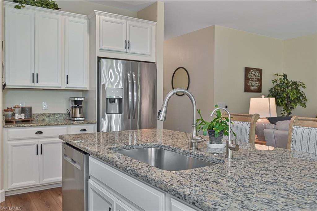 15136 Yellow Wood Dr Property Photo 15