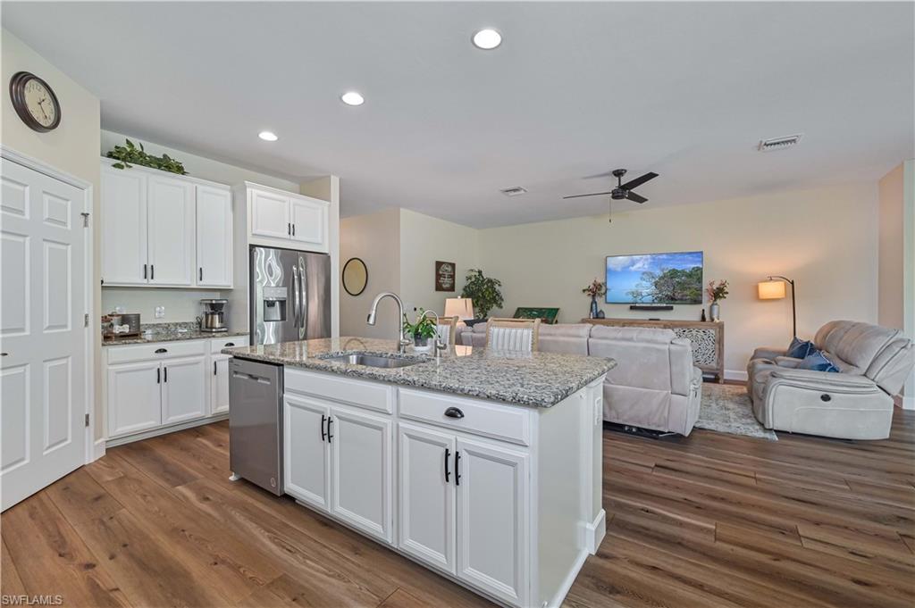 15136 Yellow Wood Dr Property Photo 17