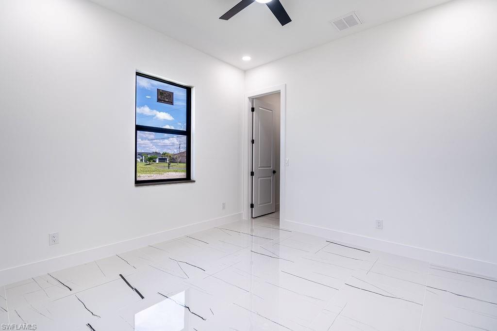 1902 Ne 13th Pl Property Photo 32