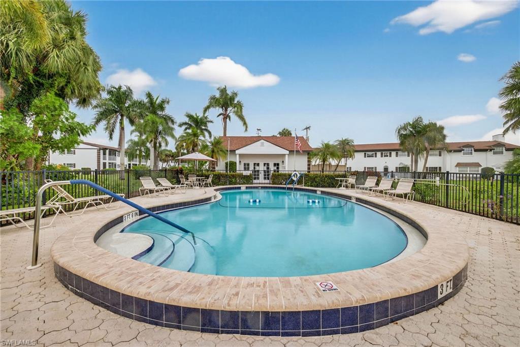 7049 New Post Dr E4 Property Photo 2