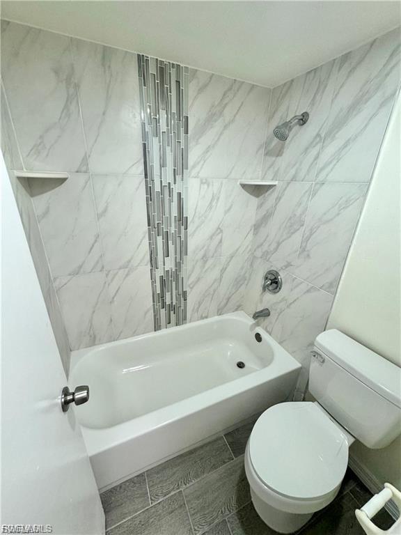 3705 Country Club Blvd _unit 4 Property Photo 6