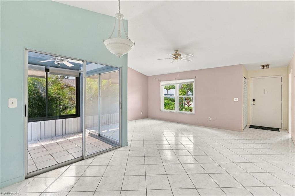 10431 New Bedford Ct Property Photo 8