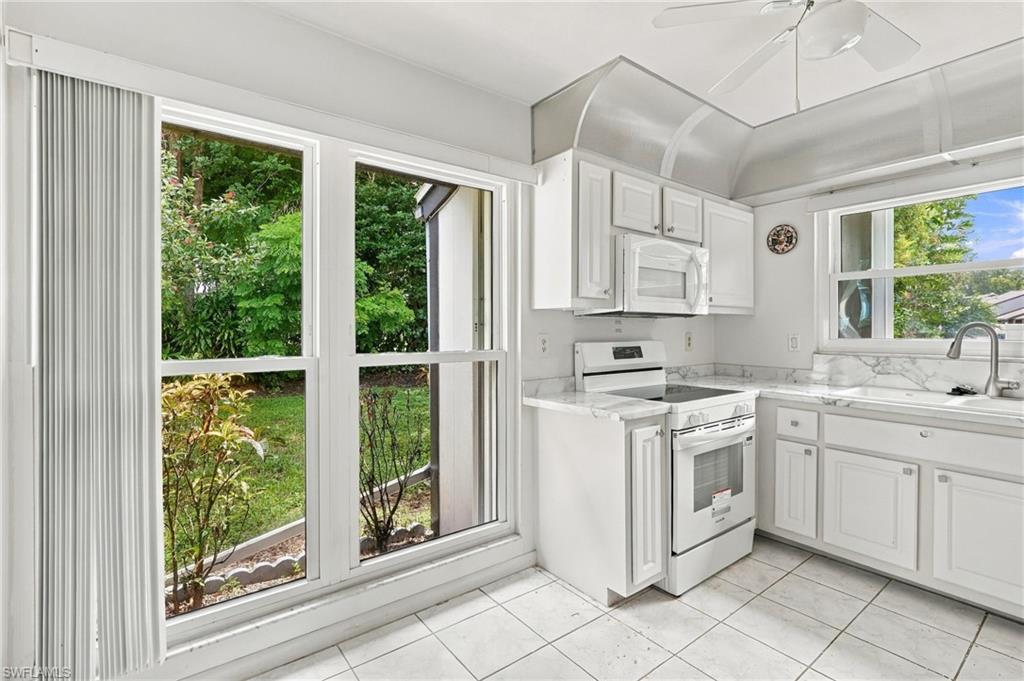 10431 New Bedford Ct Property Photo 13
