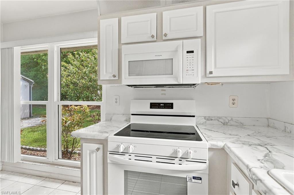 10431 New Bedford Ct Property Photo 14