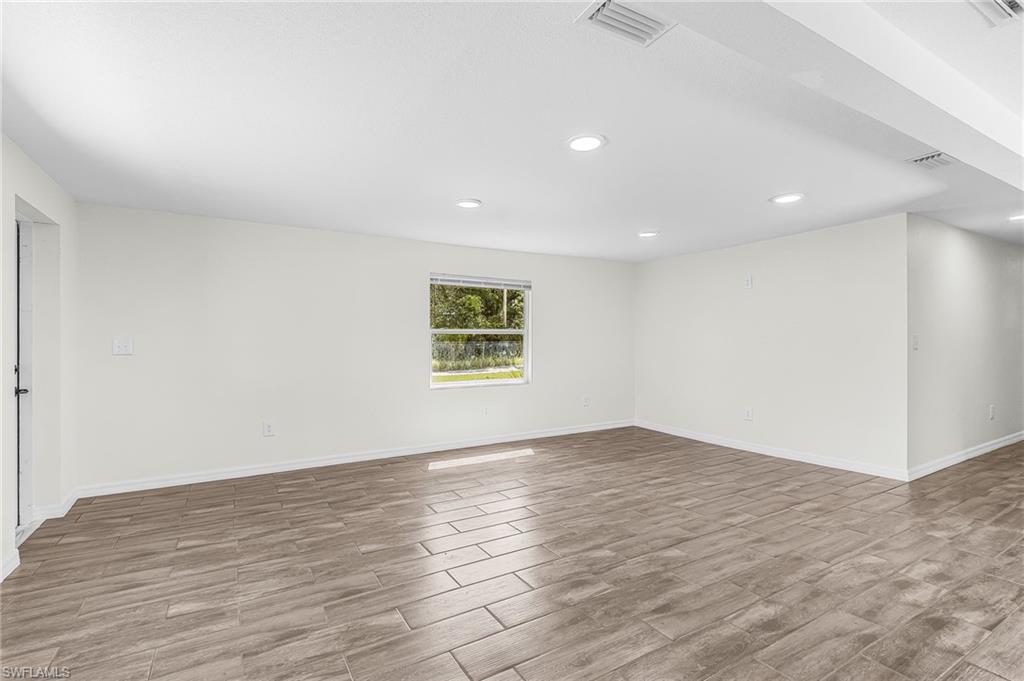 2611 Harmony Ave Property Photo 9
